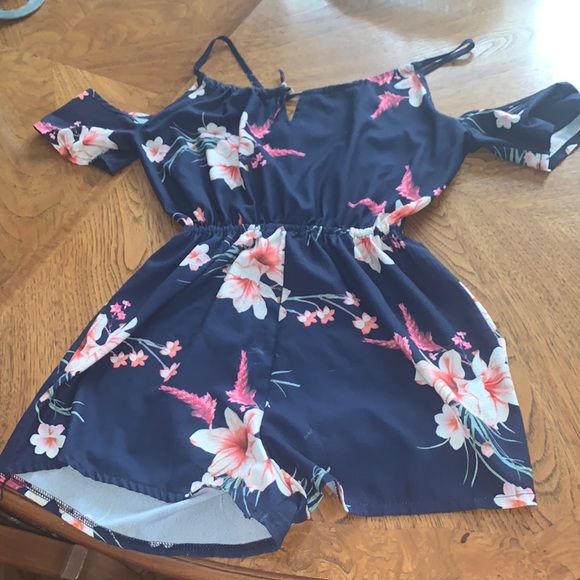 Pants - 💐 GORGEOUS ROMPER 💐